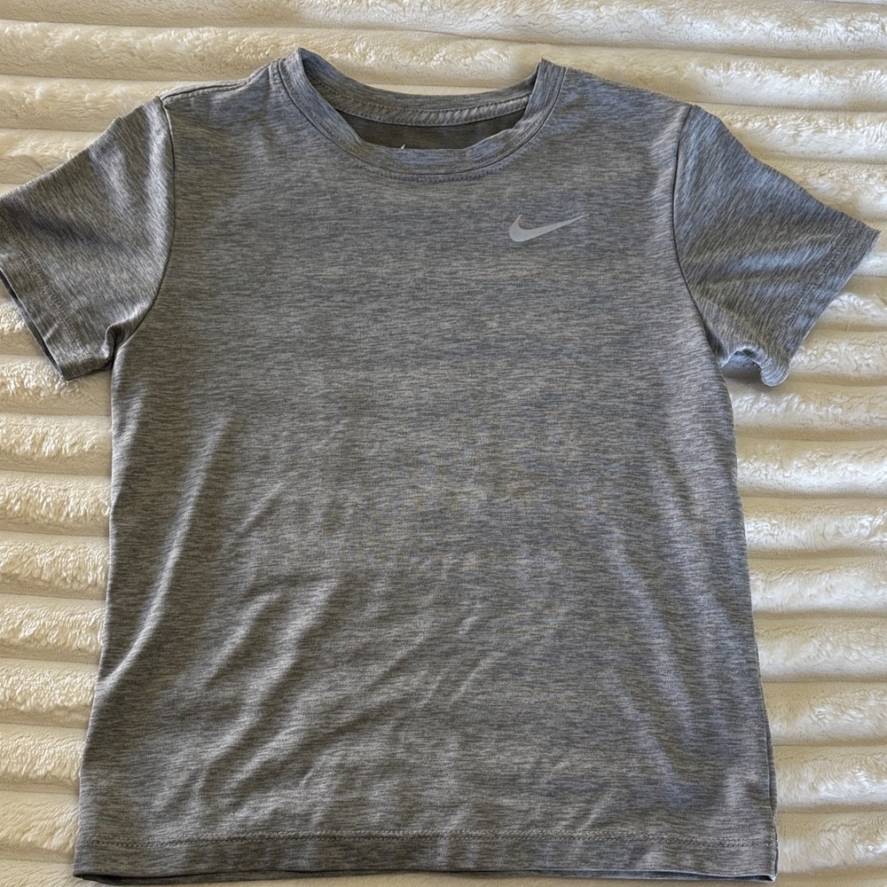 Boys Nike t-shirt